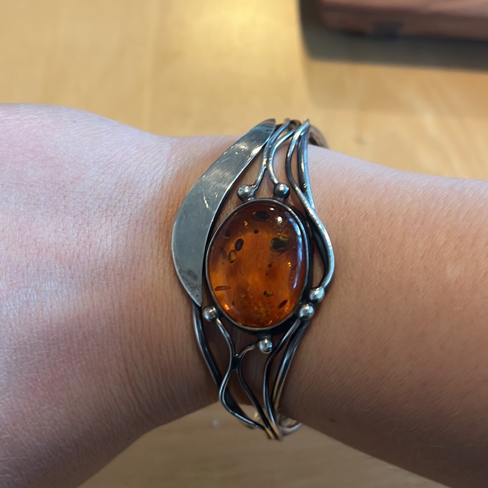 Stunning vintage sterling silver and amber cuff bracelet